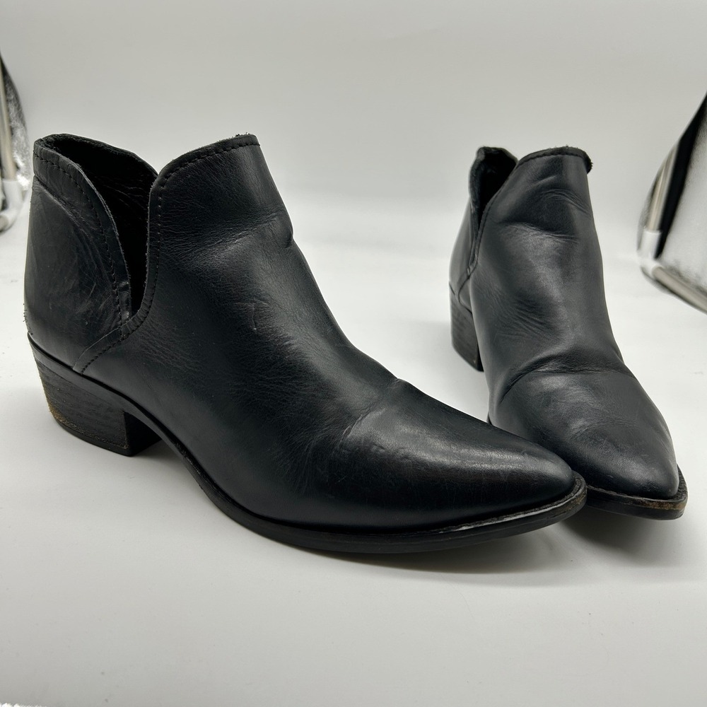 Steve Madden Austin Black Leather Pointed Toe V-Cut Ankle Booties Women's 8.5M